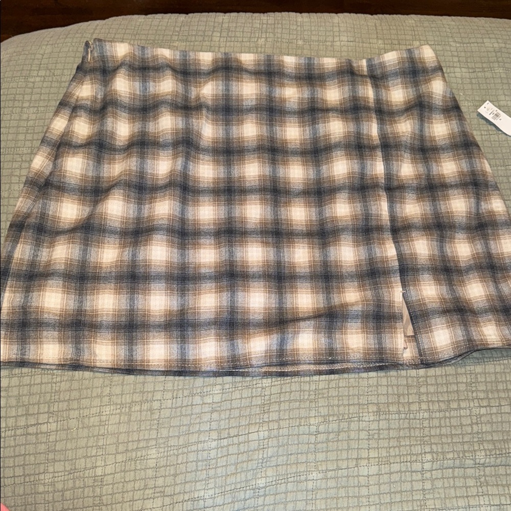 Old Navy Gray and Cream Plaid Pencil Skirt